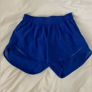 Lululemon BLUE Hotty Hot Shorts 4 tall